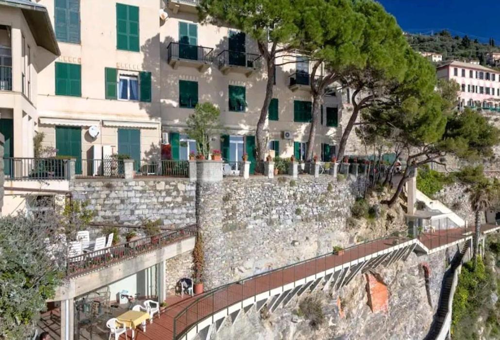 Pieve Ligure A Picco Sul Mare Con Piscina Villa Regina Luaran gambar
