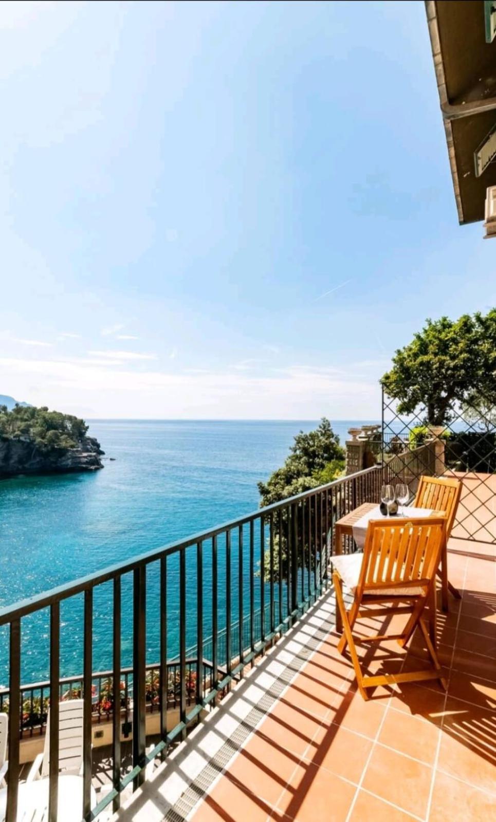 Pieve Ligure A Picco Sul Mare Con Piscina Villa Regina Luaran gambar